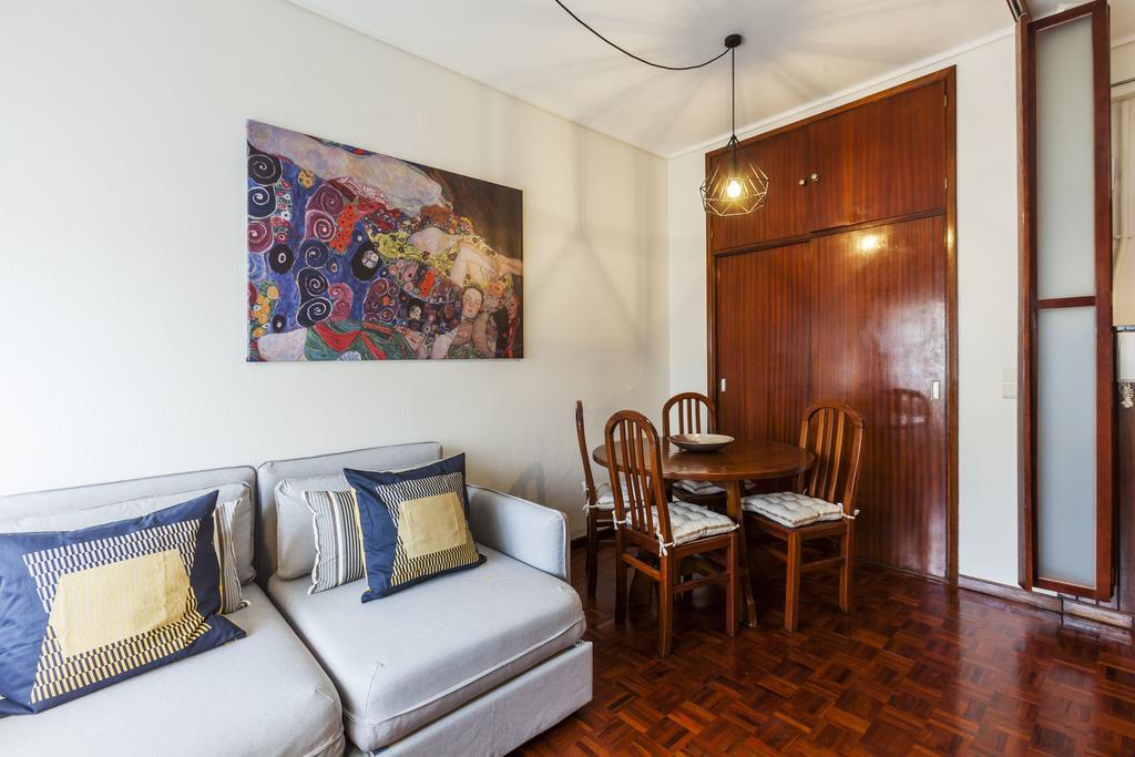 Apartment Camoes Deluxe OOporto Esterno foto