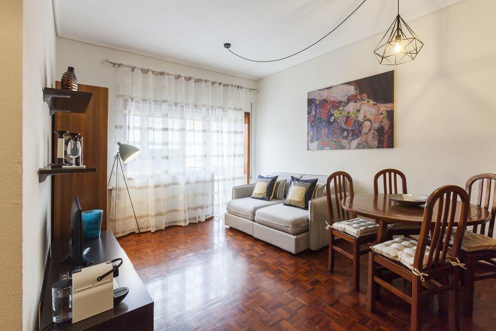 Apartment Camoes Deluxe OOporto Esterno foto